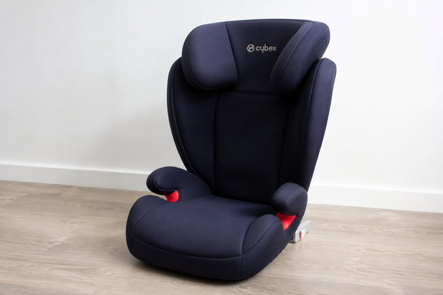 Cybex Solution B-Fix : le minimalisme protecteur à prix serre