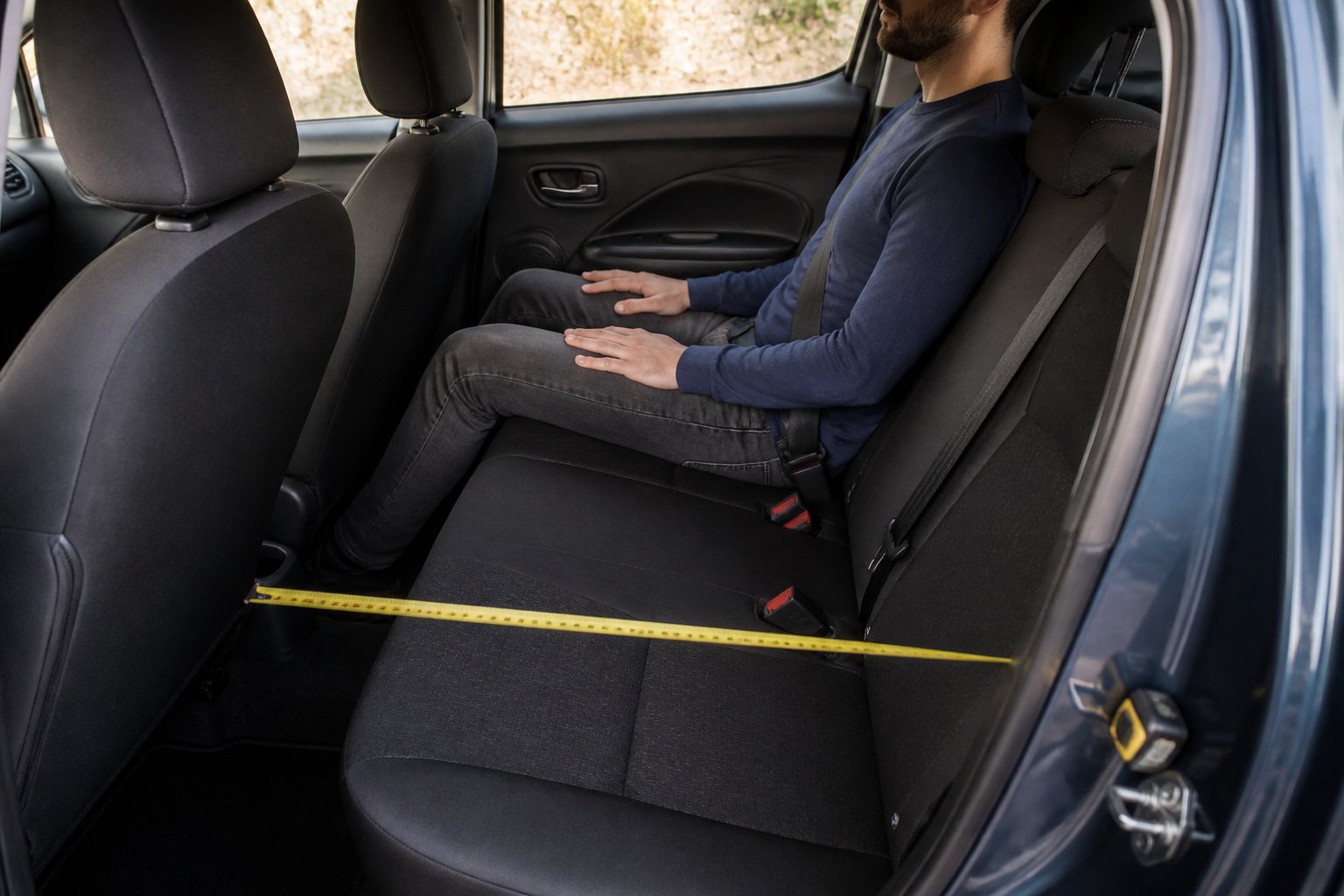 Mesurer et adapter l'espace sur la banquette arrière